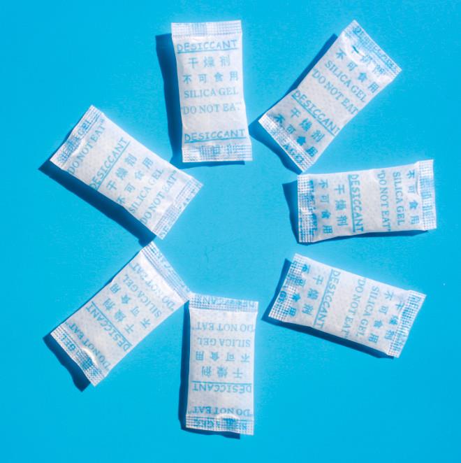 silika jel paketleri kurutuyor. jpg drying silica gel packs.jpg